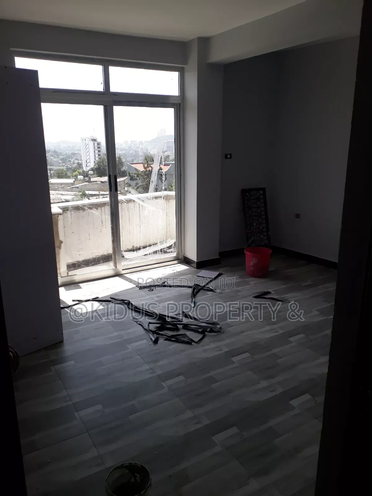 2bdrm Apartment in Abo Square, Nifas Silk-Lafto for rent