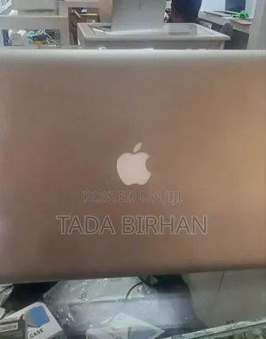 Laptop Apple MacBook Pro 2010 6GB Intel Core I5 SSD 350GB