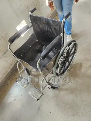 Foldable Brand New Wheelchair癲馬medical Wheelchair使命wheelchair Almunium
