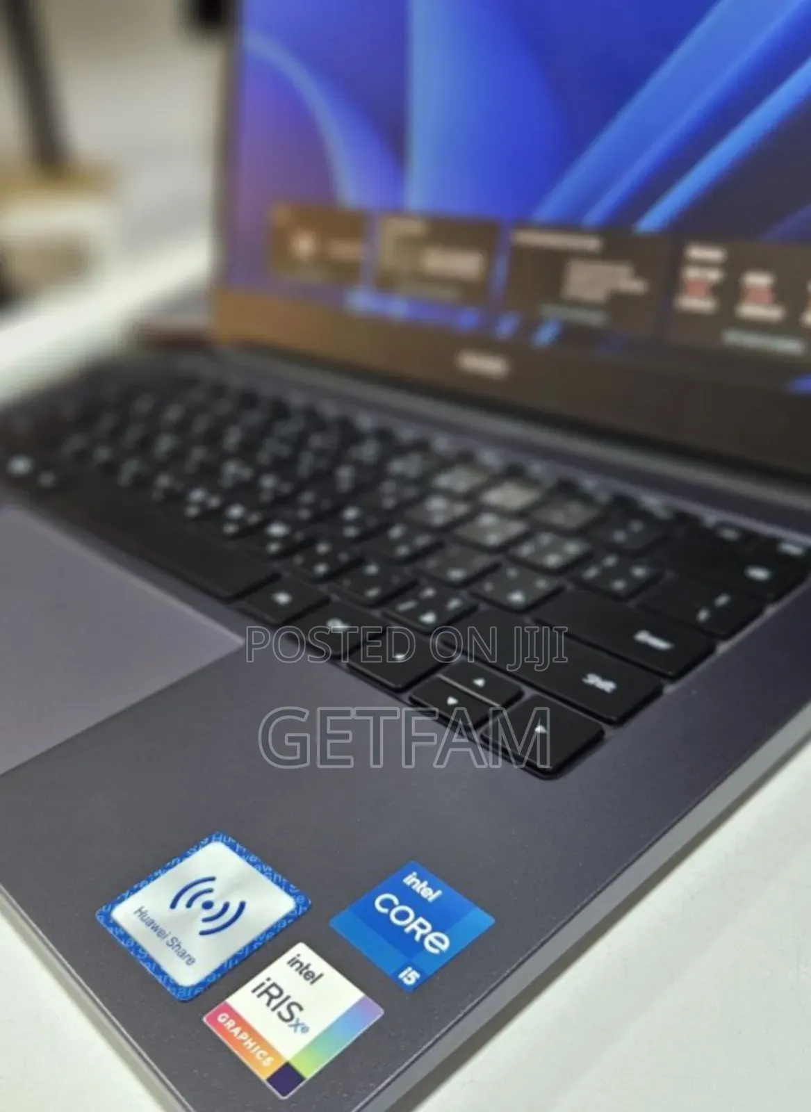 New Laptop Huawei MateBook 13 WRT-W19E 8GB Intel Core I5 SSD 512GB