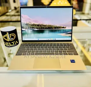 Photo - New Laptop Dell Inspiron 13 5000 16GB Intel Core I5 SSD 512GB