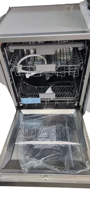 Samsung Dishwasher 14-Place Setting