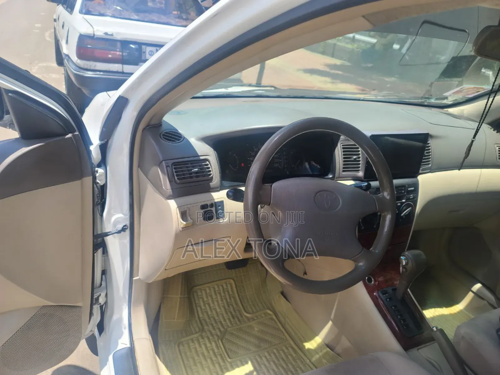 Toyota Corolla 2007 White