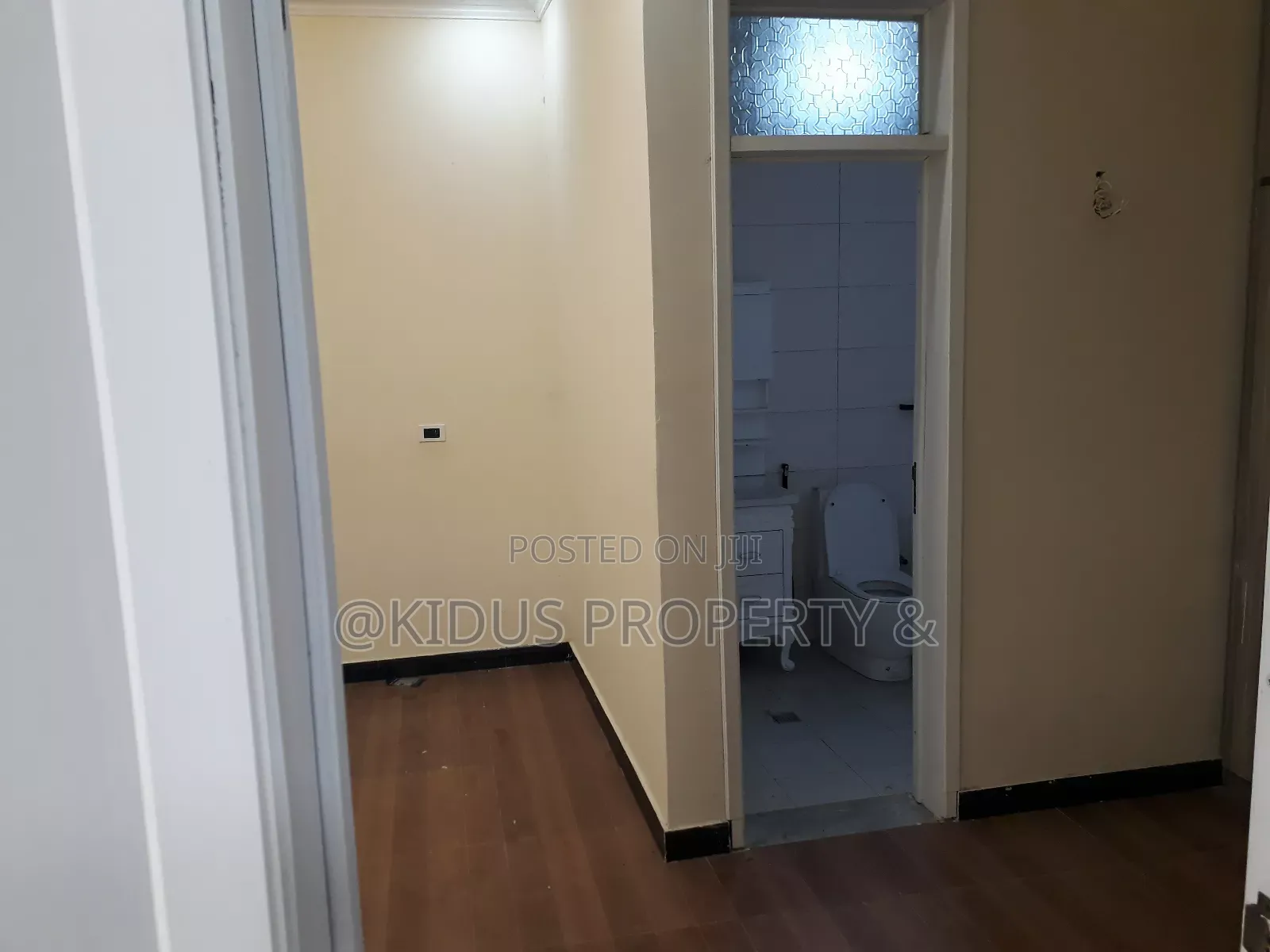 2bdrm House in Abo Square, Nifas Silk-Lafto for rent