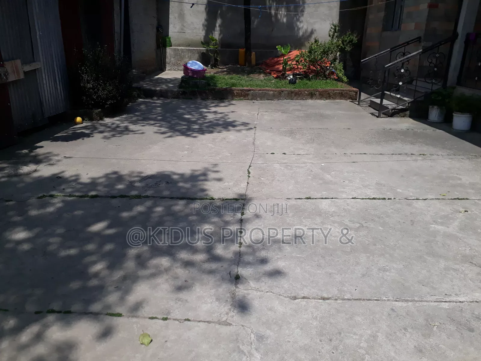 2bdrm House in Abo Square, Nifas Silk-Lafto for rent