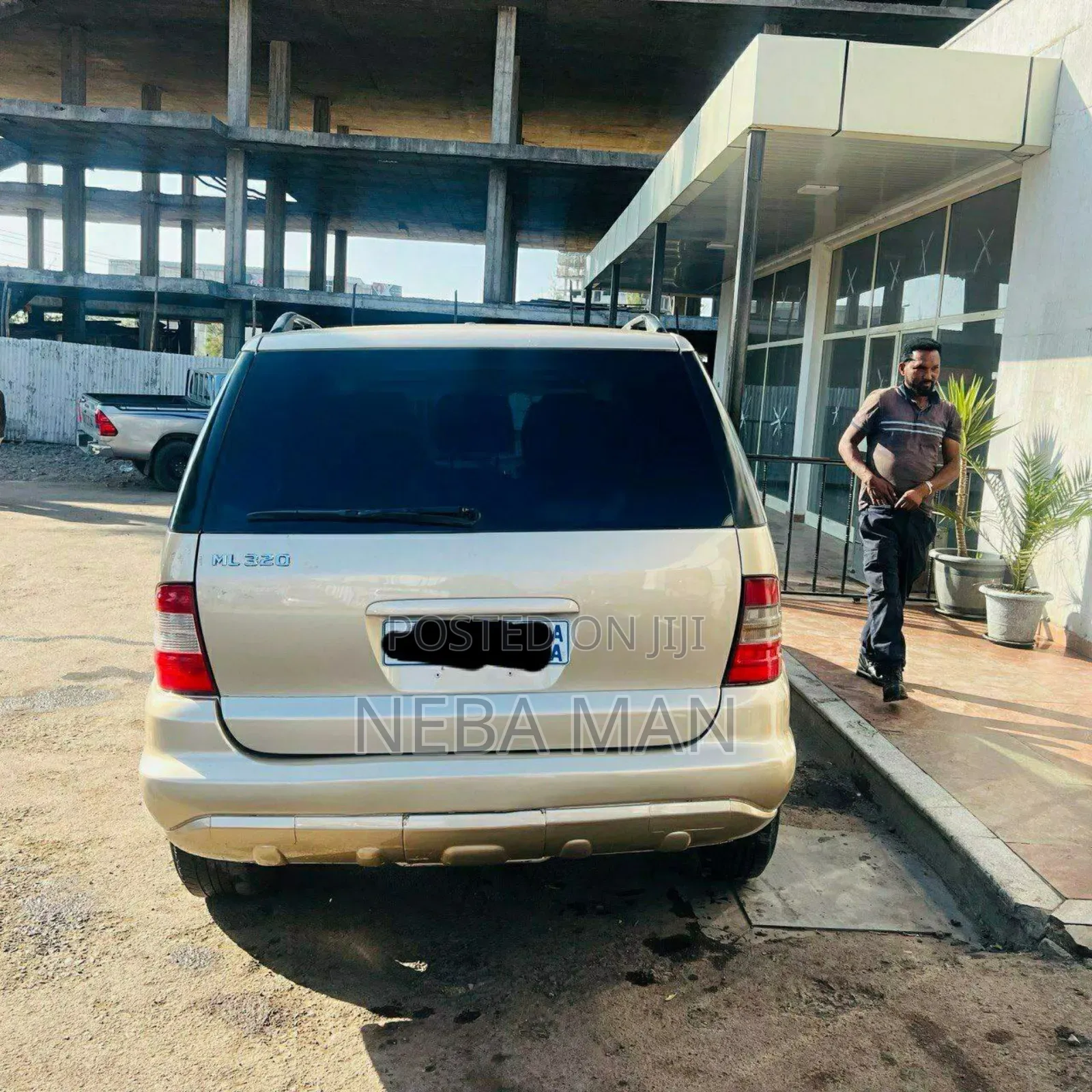 Mercedes-Benz E320 2003 Gold