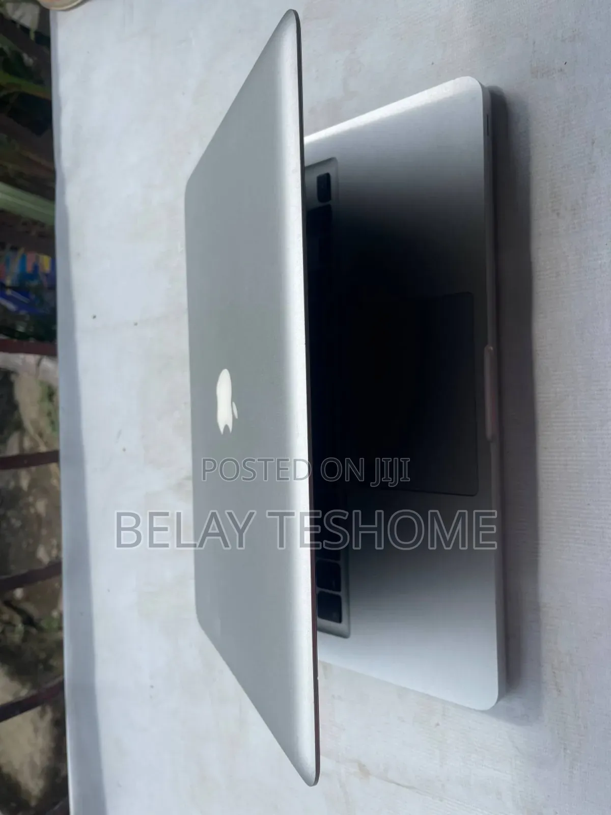 Laptop Apple MacBook 2010 8GB Intel Core I9 HDD 320GB