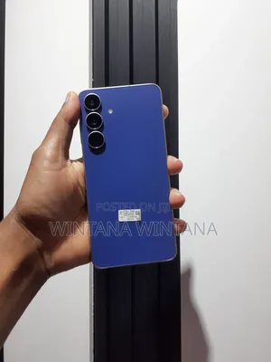 Photo - Samsung Galaxy S25 FE 256 GB Blue