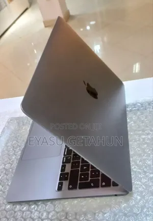 New Laptop Apple MacBook Air 8GB Intel Core I5 SSD 256GB