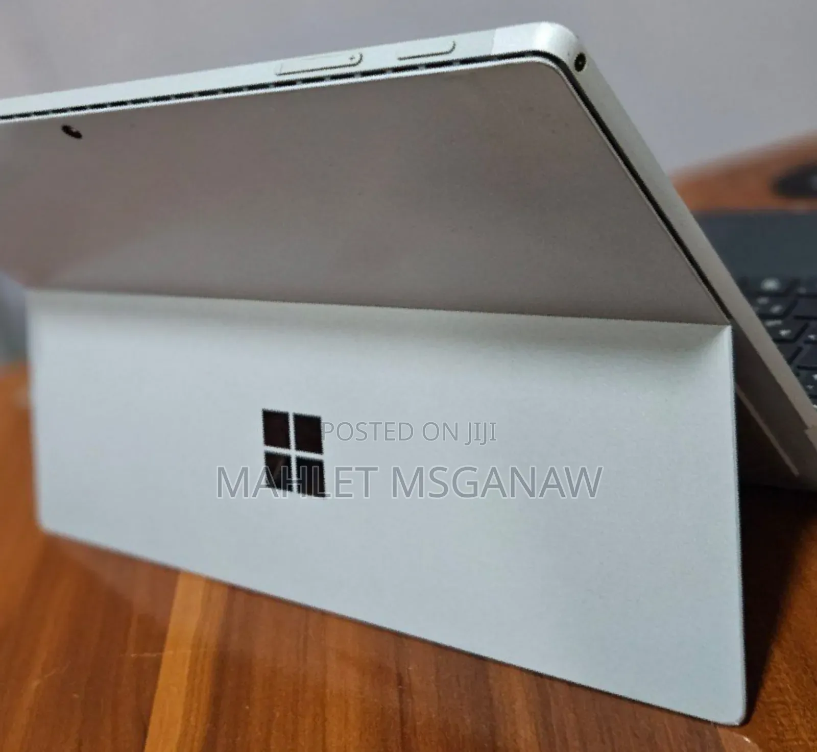 New Laptop Microsoft Surface Pro 7 8GB Intel Core I5 SSD 128GB