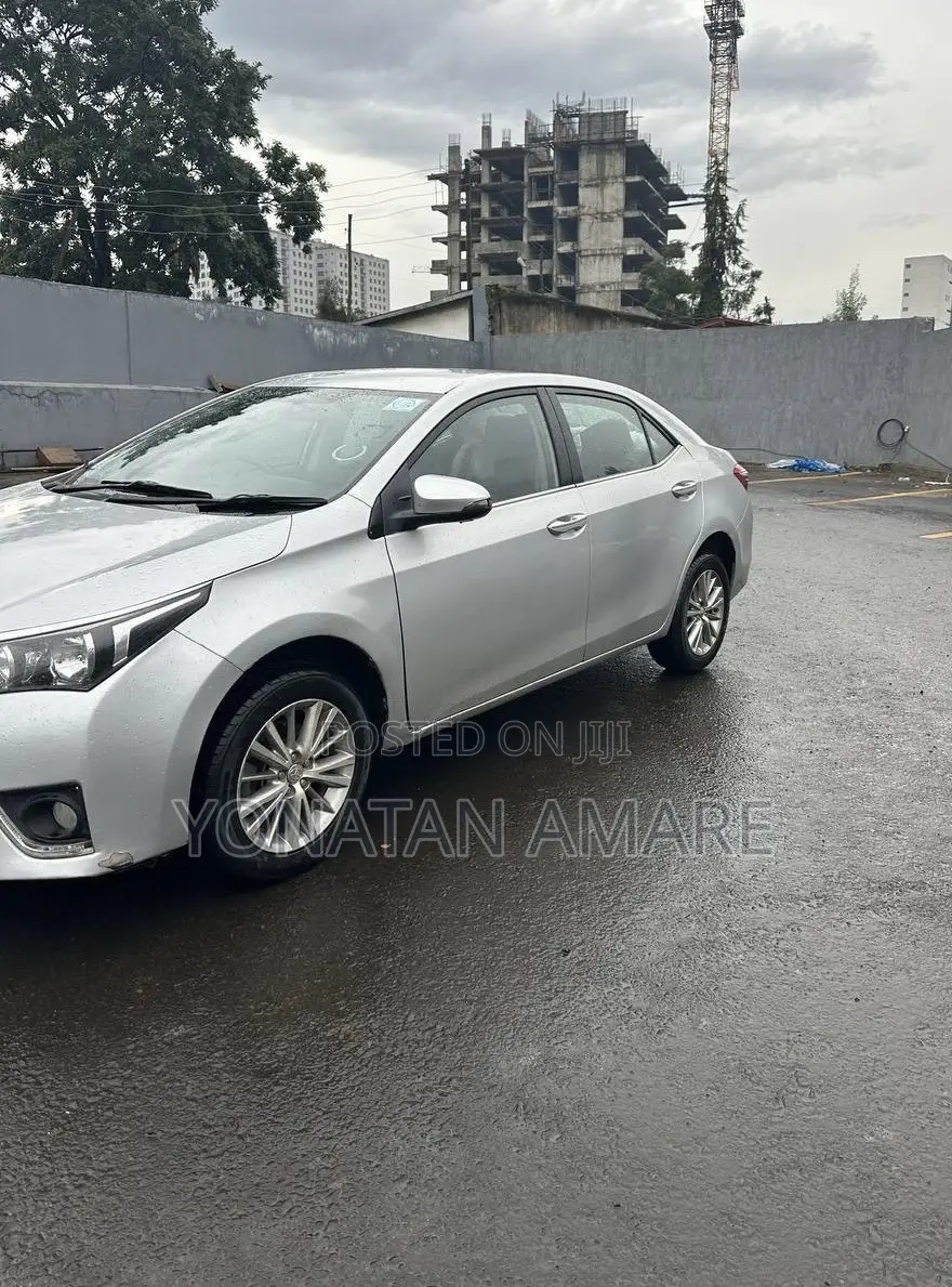 Toyota Corolla 2015 Silver