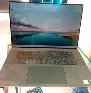 Photo - New Laptop Dell XPS 17 9720 64GB Intel Core I9 SSD 4T