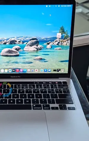 New Laptop Apple MacBook Pro 2022 M2 8GB Apple M2 SSD 512GB