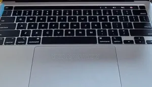 New Laptop Apple MacBook Pro 2022 M2 8GB Apple M2 SSD 512GB