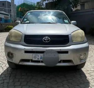 Photo - Toyota RAV4 2005 Silver