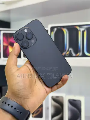Photo - Apple iPhone 14 Pro 128 GB Black