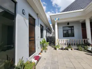 6bdrm Villa in ቪላ ቤት, Addis Ketema for sale