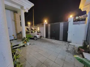 6bdrm Villa in ቪላ ቤት, Addis Ketema for sale