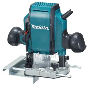 Original Makita Router 900 Watt
