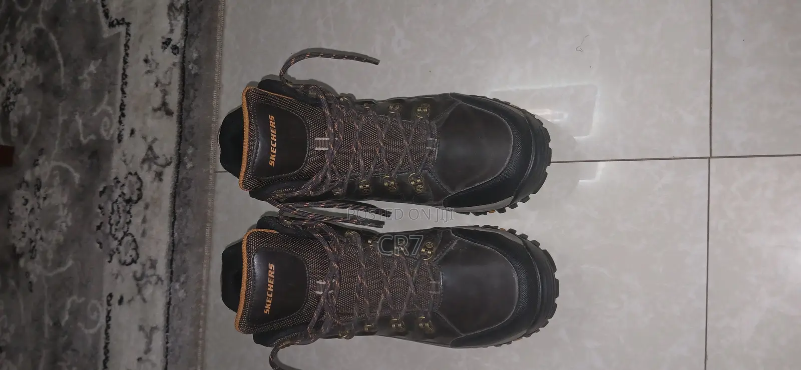 Available on Hand 42 Uk Size