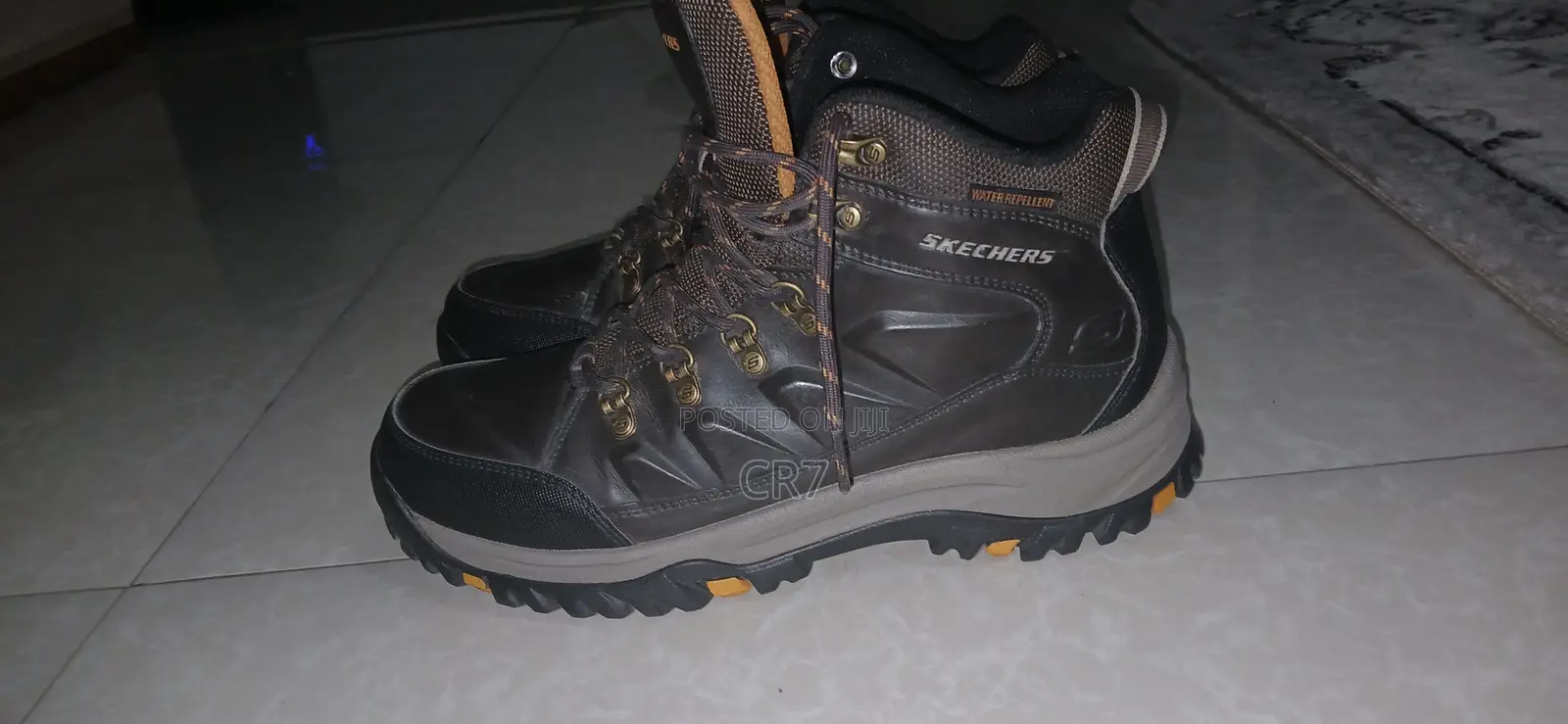 Available on Hand 42 Uk Size