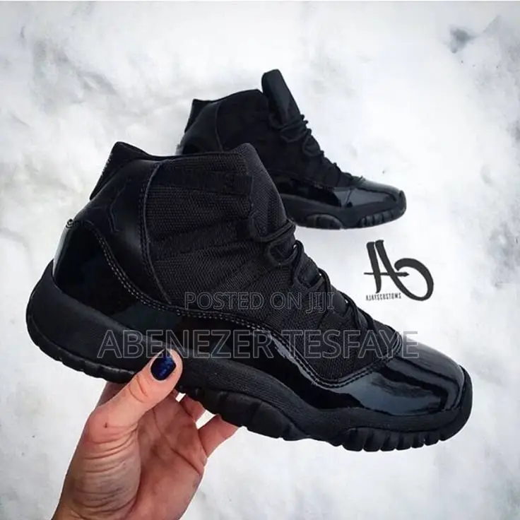 Jordan 11 Black