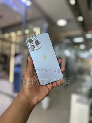 Photo - Apple iPhone 13 Pro Max 128 GB Blue