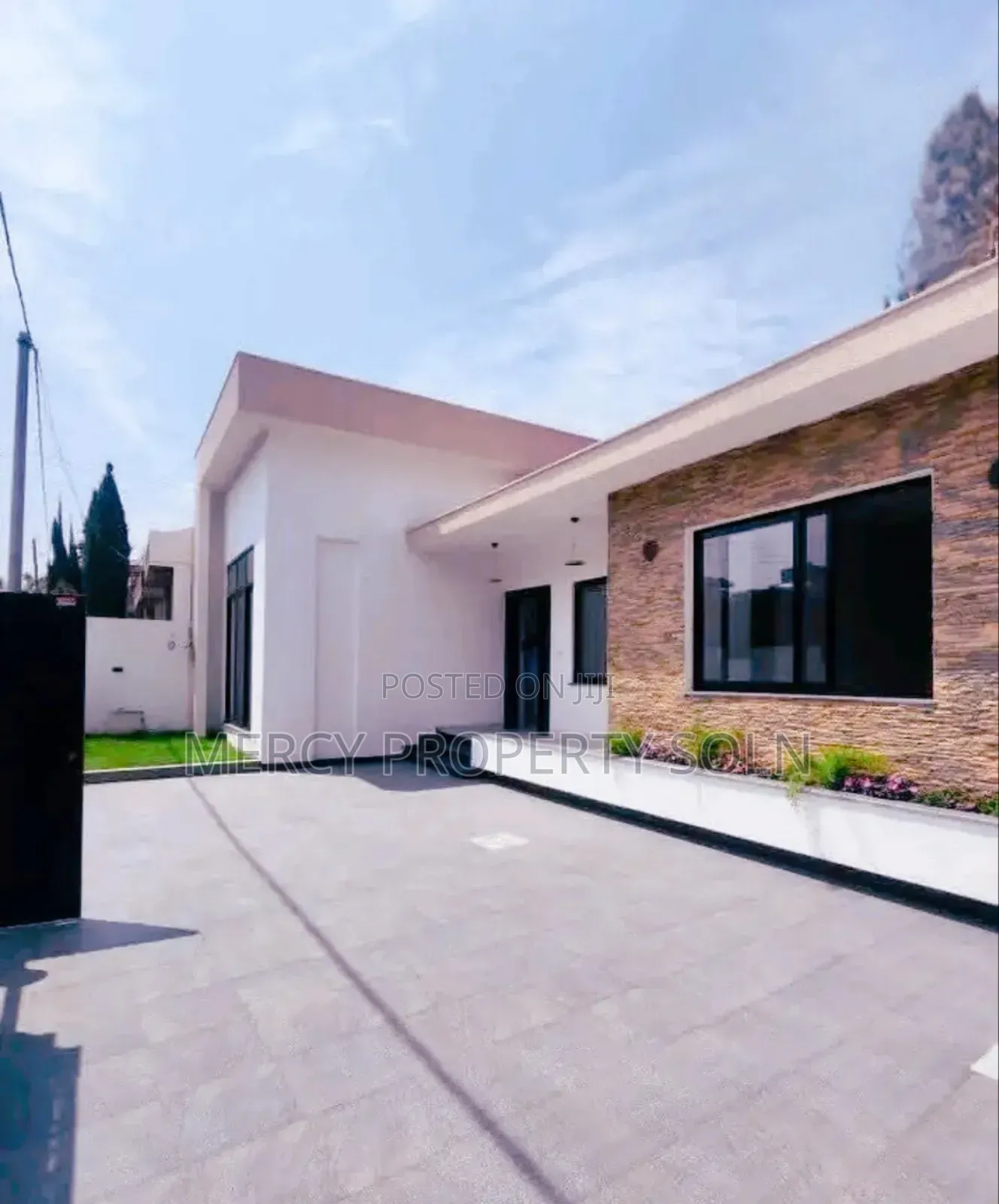 Furnished 5bdrm Villa in Bole for sale