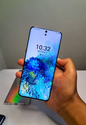 New Samsung Galaxy S20 128 GB Gray