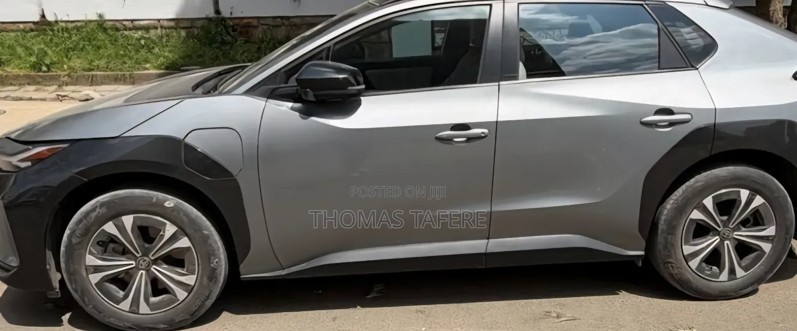 Toyota bZ4X 2023 Silver