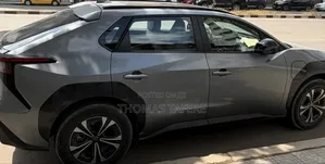 Toyota bZ4X 2023 Silver