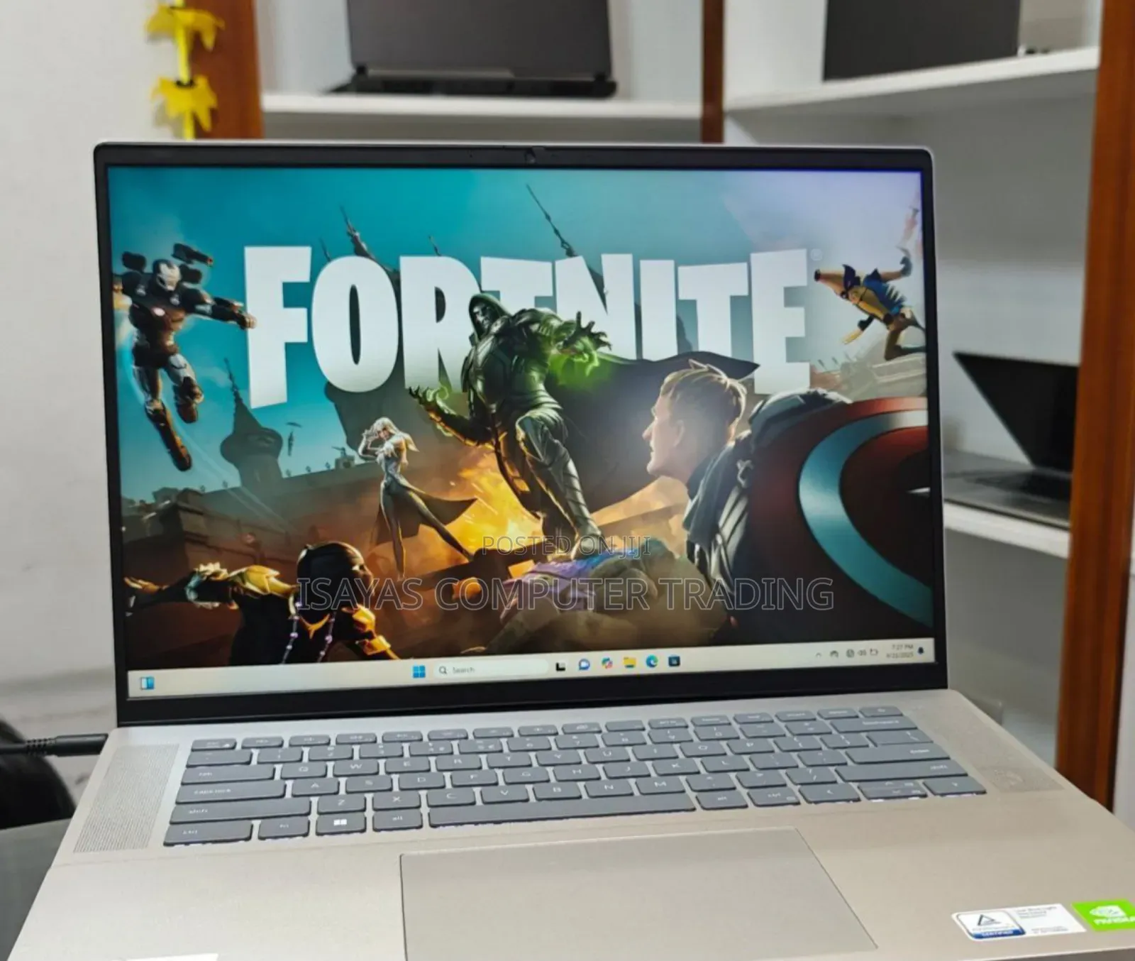 New Laptop Dell Inspiron 15 16GB Intel Core I7 SSD 512GB