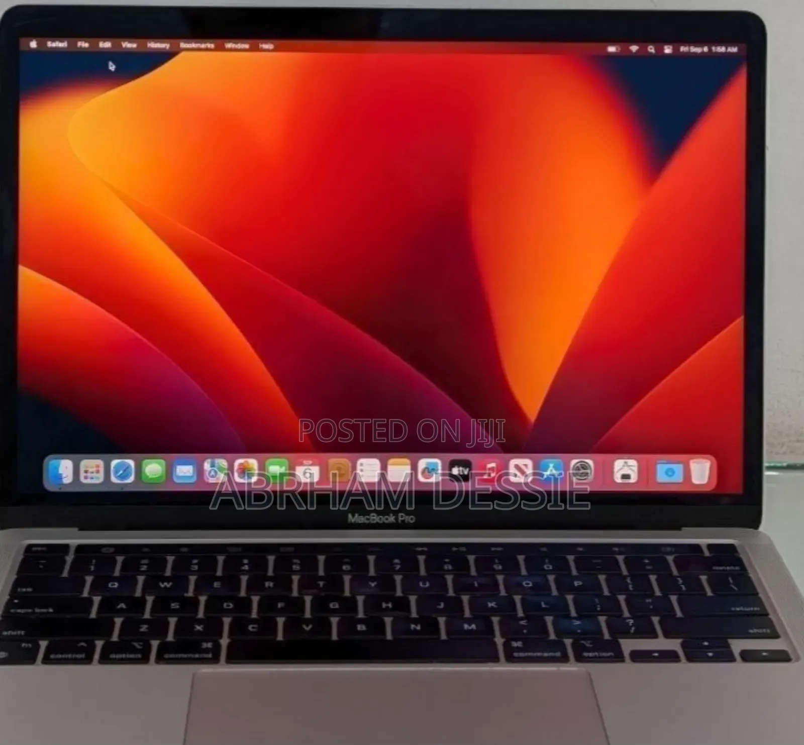 New Laptop Apple MacBook Pro 2022 M2 8GB Apple M2 SSD 256GB