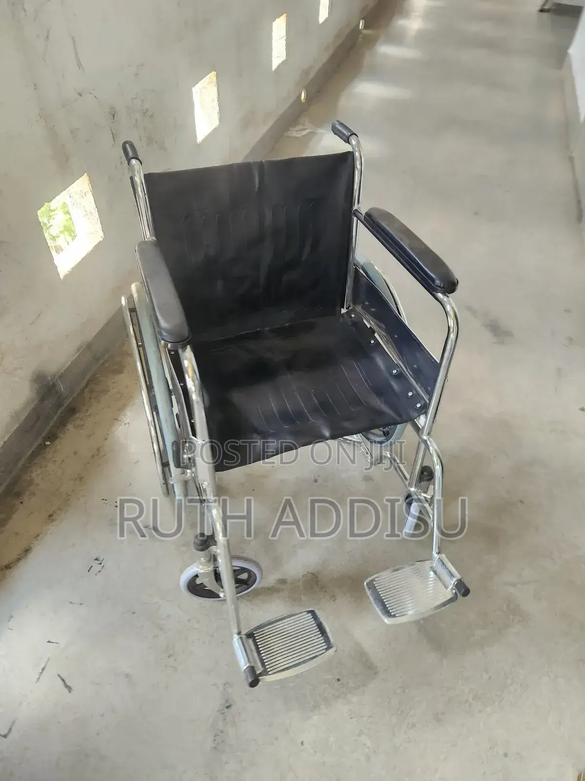Foldable Wheelchair麻煩wheelchair者的wheelchair昆忱wheelchair揹負wheelchair