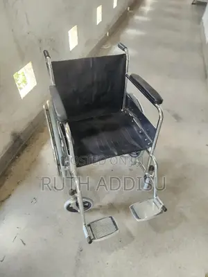 Foldable Wheelchair麻煩wheelchair者的wheelchair昆忱wheelchair揹負wheelchair