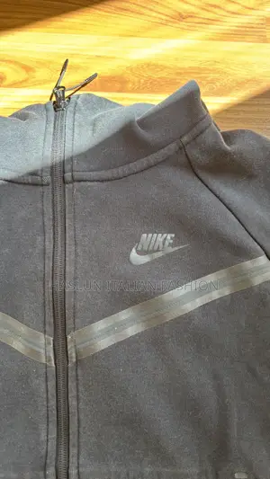 Photo - Original Nike Sportswear Tech Used