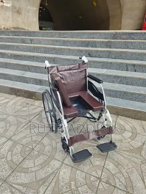 Photo - Commode Wheelchair𡯁我wheelchair奢wheelchair輕微wheelchair胺我wheelchair