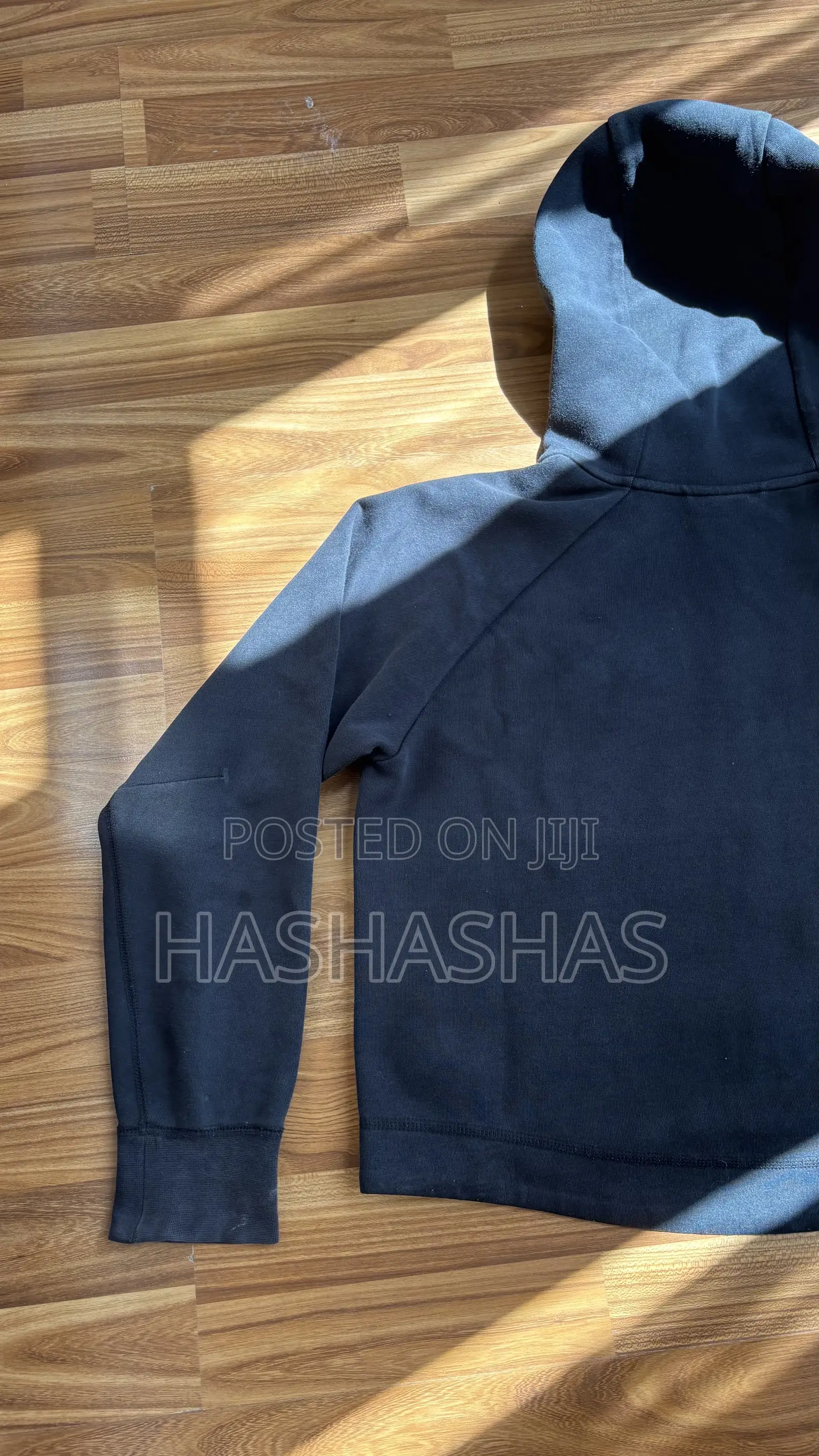 Original Nike Sportswear Tech Used