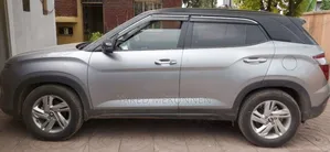 Hyundai Creta 2022 Silver