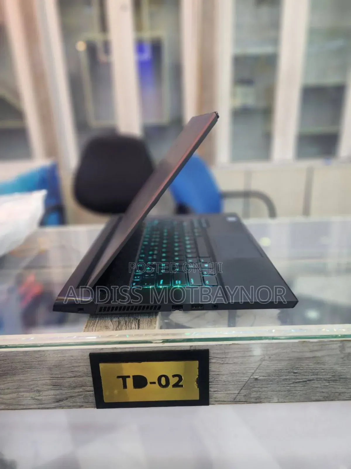 New Laptop Alienware Area-51m 16GB Intel Core I7 SSD 512GB