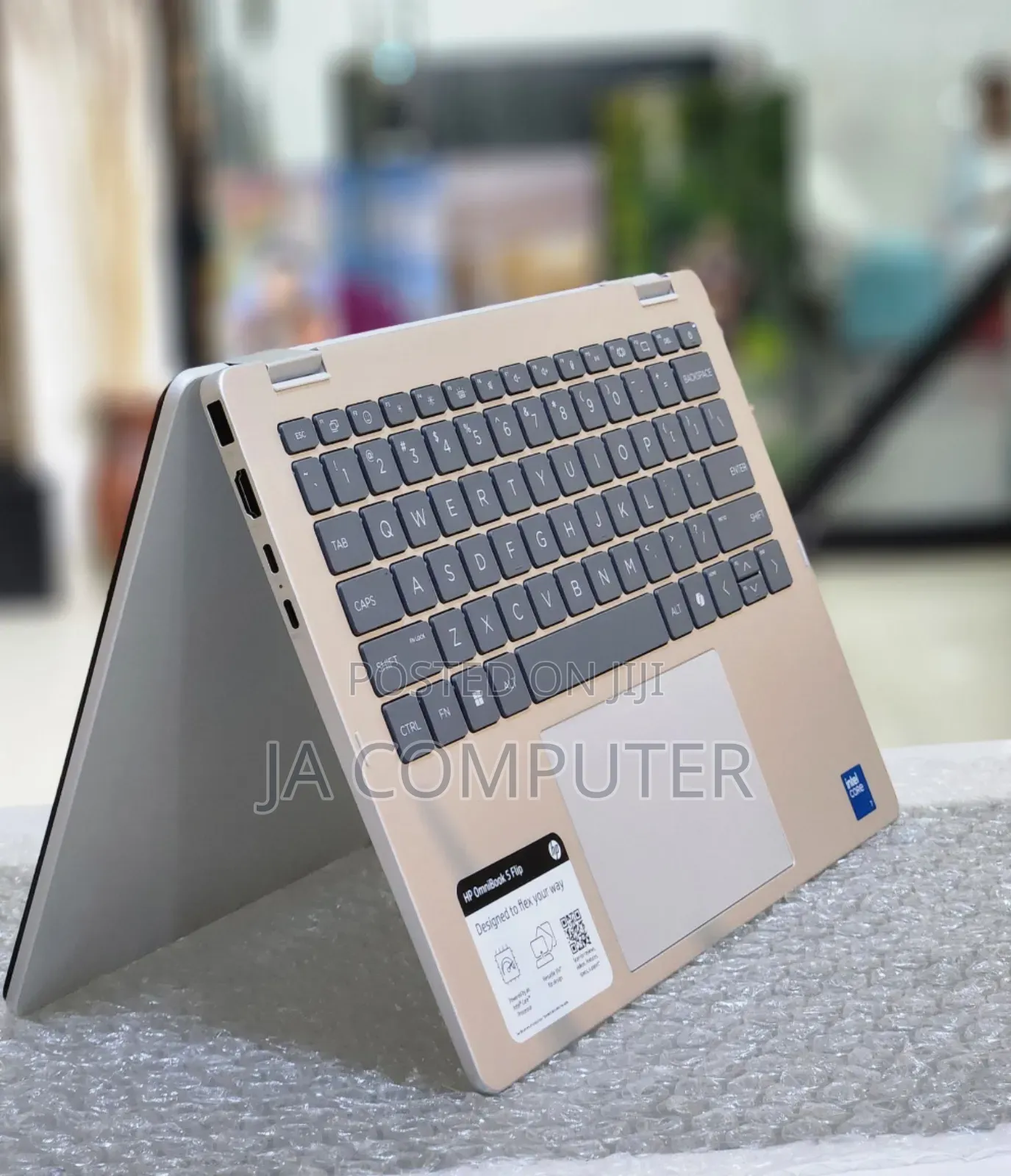 New Laptop HP OmniBook 5 Flip 16GB Intel Core 7 SSD 1T