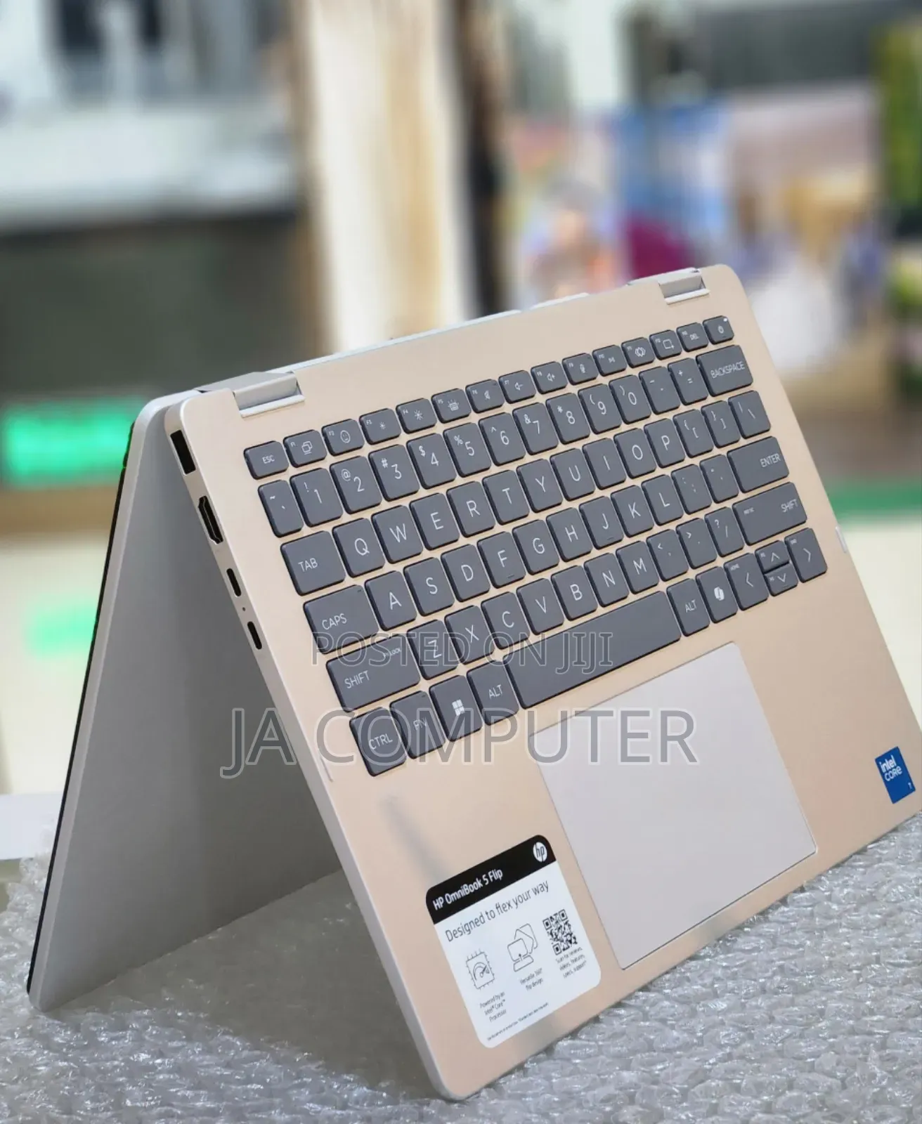 New Laptop HP OmniBook 5 Flip 16GB Intel Core 7 SSD 1T