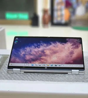 New Laptop HP OmniBook 5 Flip 16GB Intel Core 7 SSD 1T