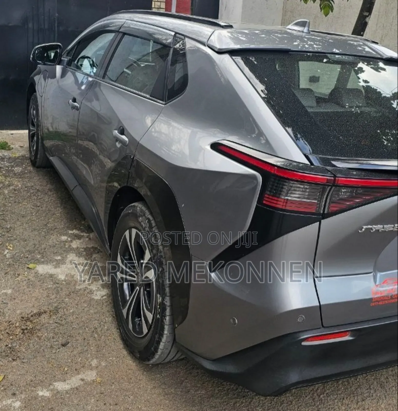 Toyota bZ4X 2024 Silver