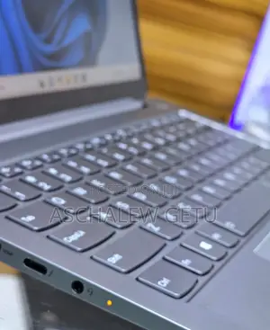 New Laptop Lenovo ThinkBook 13 32GB Intel Core I7 SSD 512GB