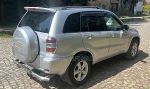 Photo - Toyota RAV4 Automatic 2003 Silver