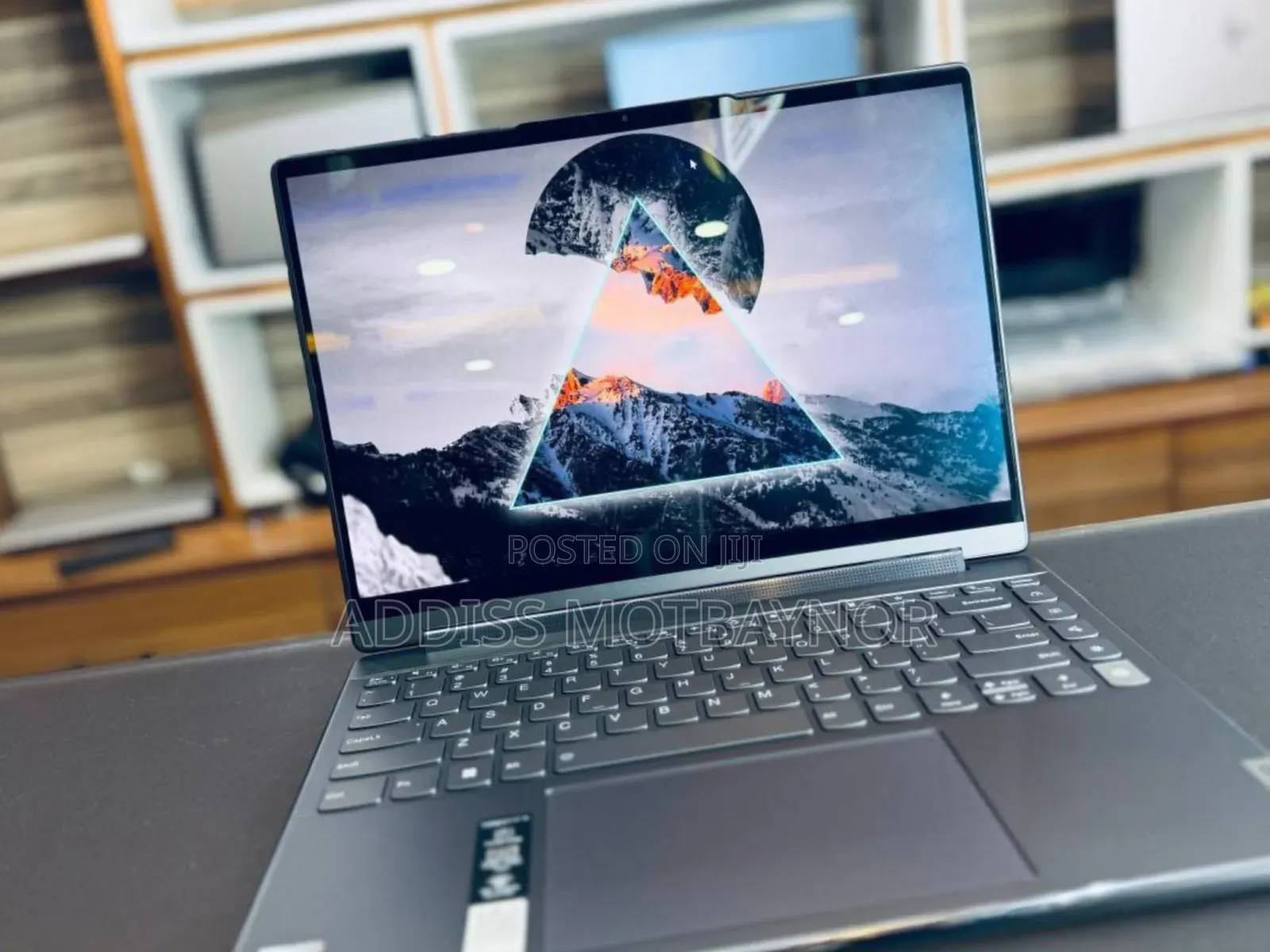 New Laptop Lenovo Yoga 9i 16GB Intel Core I7 SSHD (Hybrid) 512GB