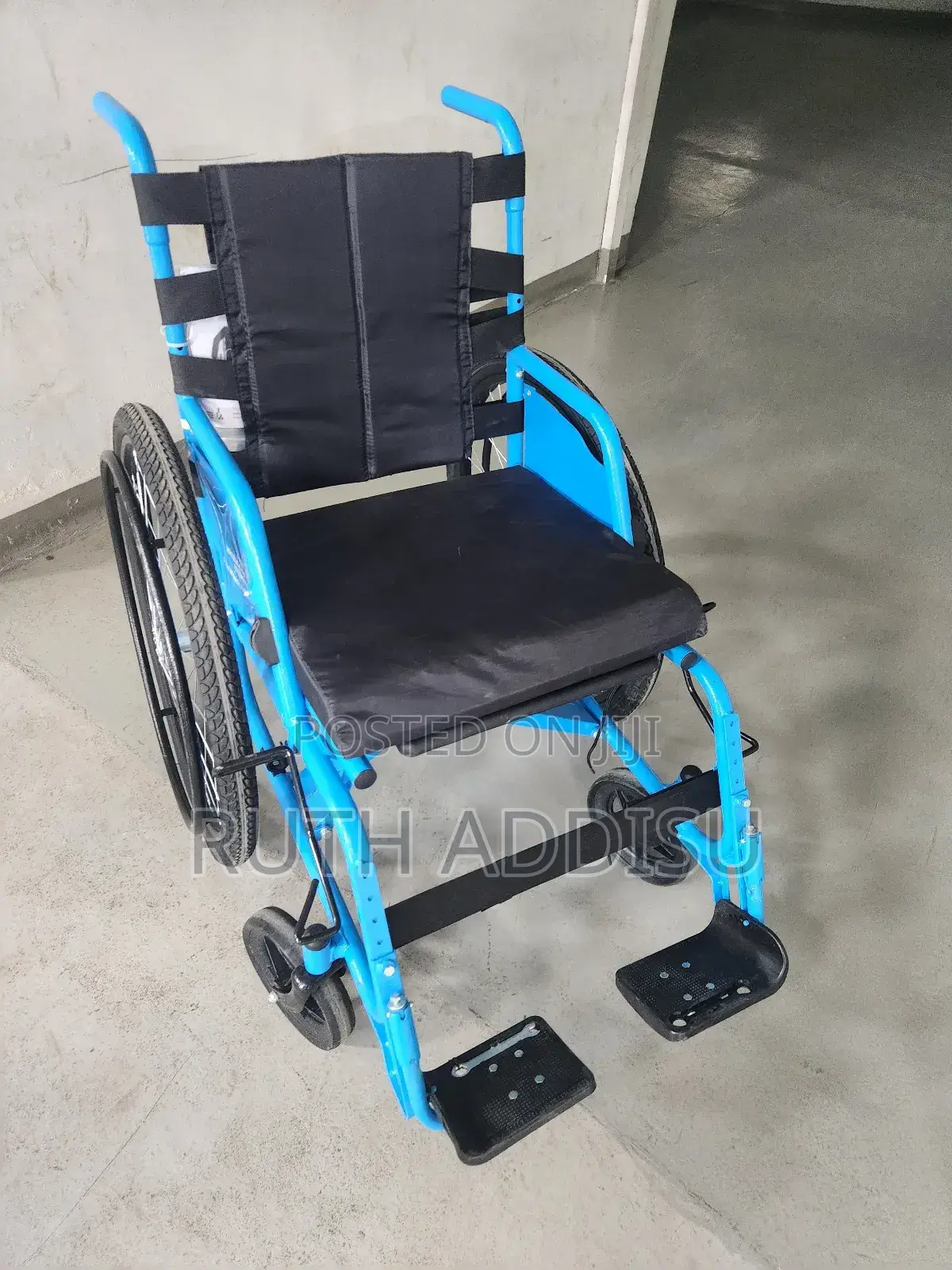 Comfortable Seat Wheelchair奢求wheelchair短暫wheelchair夯土wheelchair New