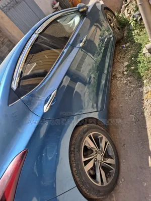 Hyundai Avante 2014 Blue