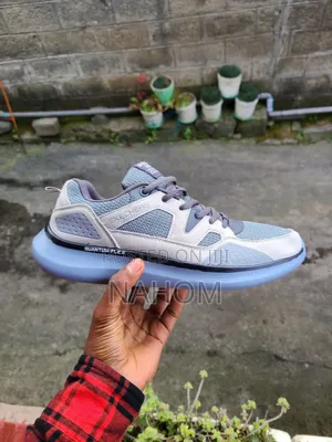 Photo - Skechers Quantum Flex